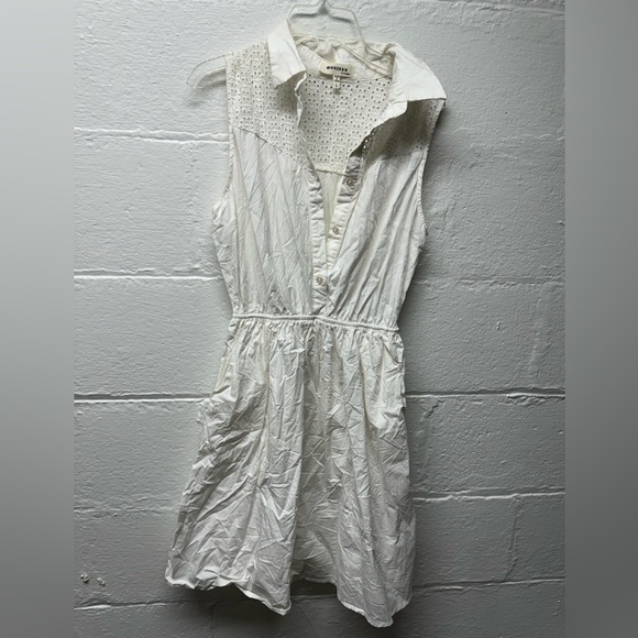 Monteau White Dress - Picture 1 of 4